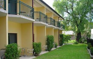 St. Marys Park View Motel