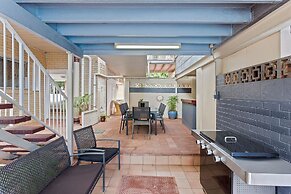 Clifford Park Holiday Motor Inn