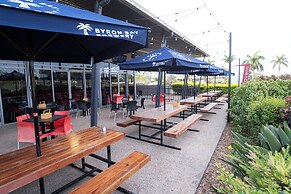 Mayfair Motel Emerald