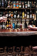 Mayfair Motel Emerald