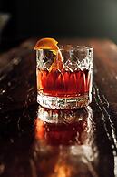 Mayfair Motel Emerald