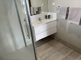 Barcaldine Country Motor Inn