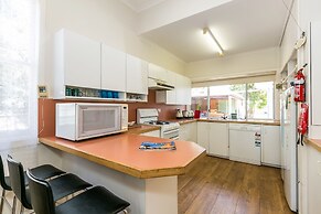 Beachfront Cottages Torquay