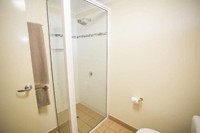 Spinifex Motel & Serviced Apartments