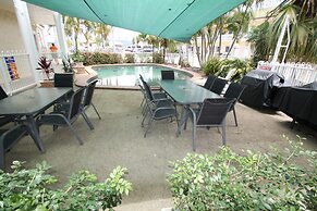 The Colonial Rose Motel