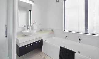 Focus Motel And Executive Suites