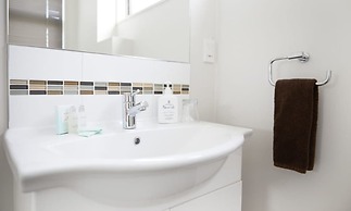 Focus Motel And Executive Suites