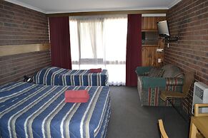 Kardinia Park Motel