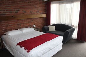Kardinia Park Motel