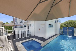 Koola Beach Apartments Bargara