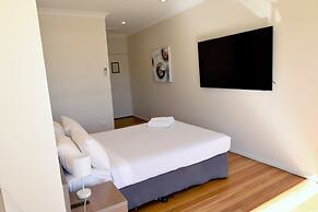 The Australian Hotel Motel Dalby