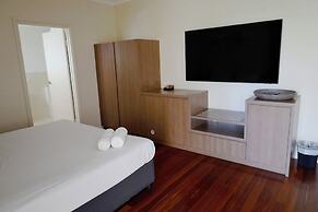 The Australian Hotel Motel Dalby