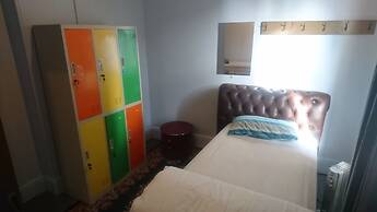 The Backpackers Imperial Hotel - Hostel