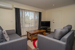 Manera Heights Apartment Motel