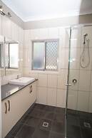 Manera Heights Apartment Motel