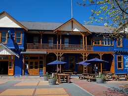 The Blue Pub