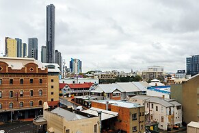 Atrio Apartments