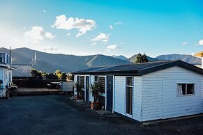 Bluemoon Lodge - Hostel