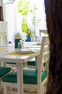 Vaali Maldives Island Escapes & Dive