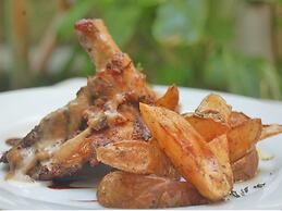 Vaali Maldives Island Escapes & Dive