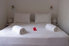 Vaali Maldives Island Escapes & Dive