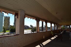 Historic Hydro Motor Inn