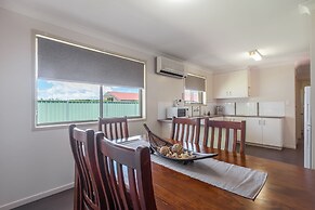 Clifford Gardens Motor Inn