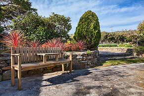 Wintersun Gardens Motel