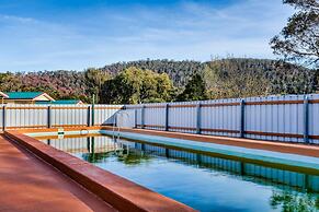 Wintersun Gardens Motel