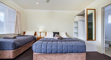 Wintersun Gardens Motel