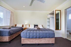 Wintersun Gardens Motel