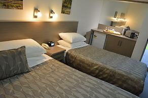 Loxton Community Hotel Motel