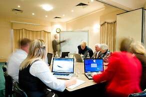 Loxton Community Hotel Motel