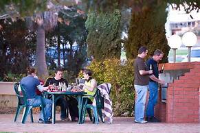 Loxton Community Hotel Motel