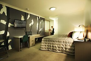 Loxton Community Hotel Motel