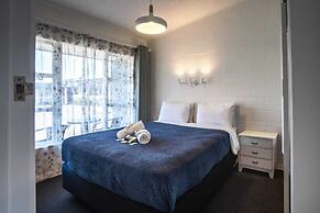 Frimley Lodge Motel