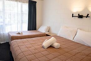 Frimley Lodge Motel
