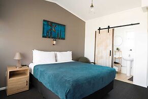 Frimley Lodge Motel