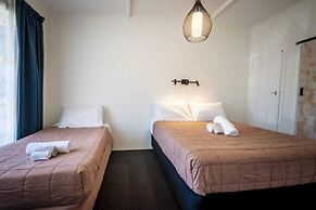 Frimley Lodge Motel