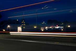Frimley Lodge Motel