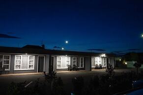 Frimley Lodge Motel