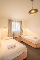 Frimley Lodge Motel