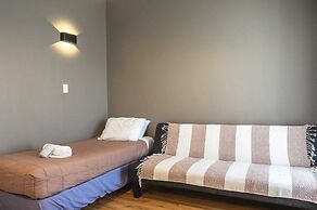 Frimley Lodge Motel