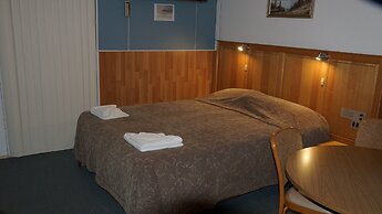 Golden Leaf Motor Inn