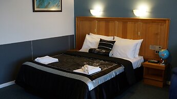 Golden Leaf Motor Inn