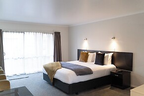 Pacific Coast Motor Lodge
