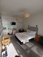 Opononi Lighthouse Motel