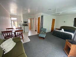 Opononi Lighthouse Motel