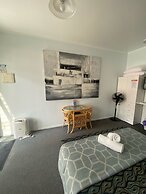 Opononi Lighthouse Motel