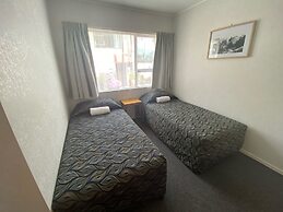 Opononi Lighthouse Motel